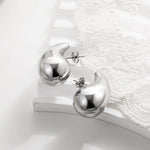 Load image into Gallery viewer, teardrop silver earrings
