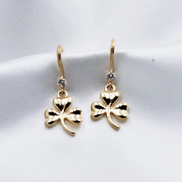 cute clover gold earrings