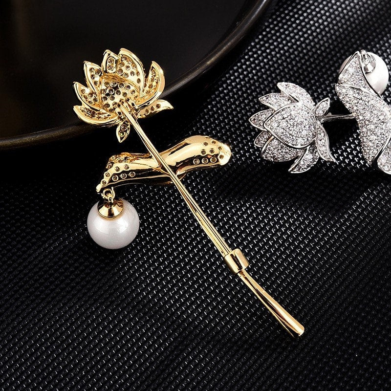 Gold Flower Brooch, Pearl CZ Elegant Brooch, Statement Brooch, Vintage Unique Brooch, Pearl Jewelry, Unique Gift, Modern Brooch, Suit Brooch