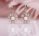 Load image into Gallery viewer, Flower Shell Pearl Earrings, Luxury Earrings, Vintage Bridal Earrings, 24k Gold Earrings, Formal Earrings, Small Pearl Earrings, Gift
