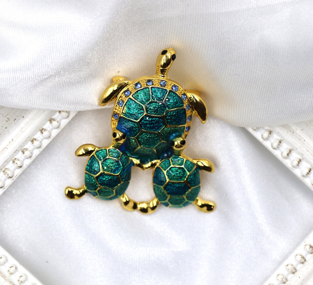 sea turtle brooch