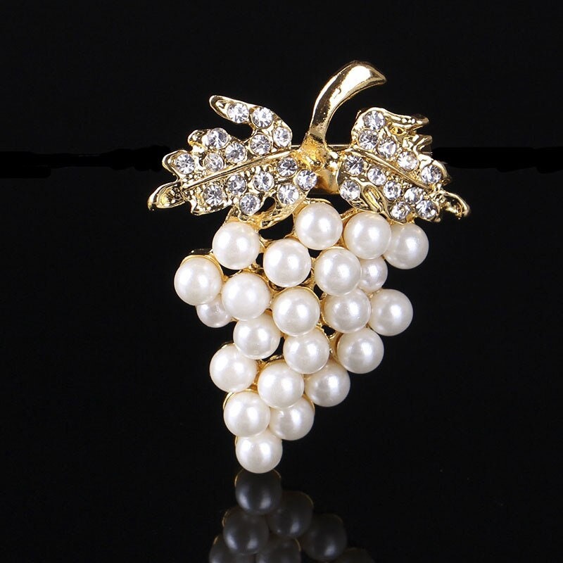 Grape Brooch, White Pearl Brooch, Statement Brooch, Elegant Brooch, Gift, Daily Jewelry, Modern Brooch, Unique Brooch, Vintage Brooch,