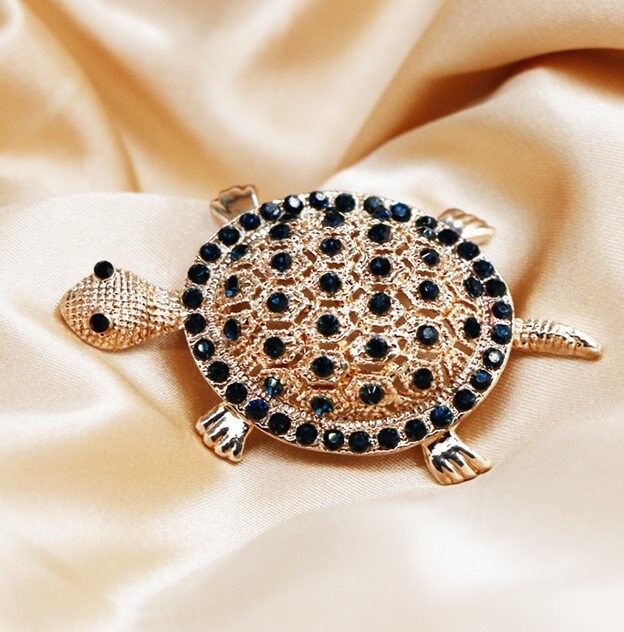 turtle brooch