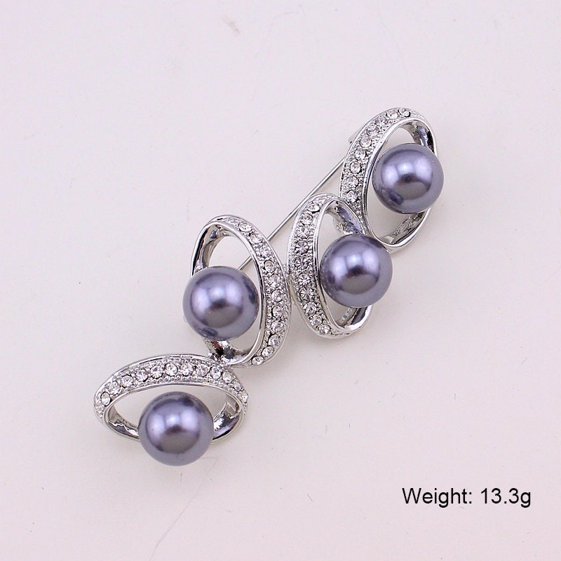 Elegant Brooch, Statement Brooch, Grey Pearl Bridal Brooch, Luxury brooch-Large Crystal Brooch-Victorian Jewelry-Modern Brooch-Unique Brooch